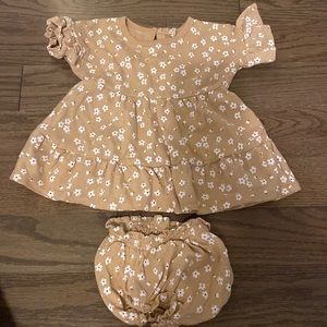 Quincy Mae like new 6-12 months